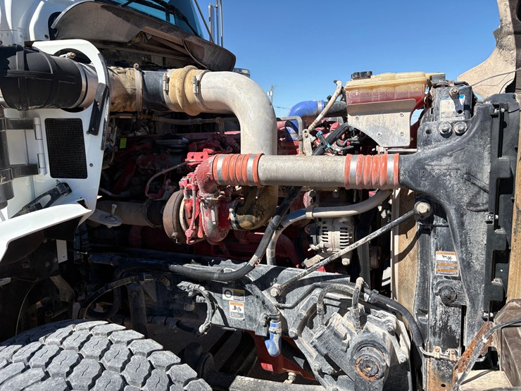 2013-kenworth-t800-image-13