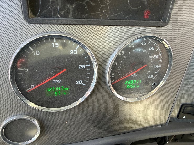 2020-kenworth-t370-image-19