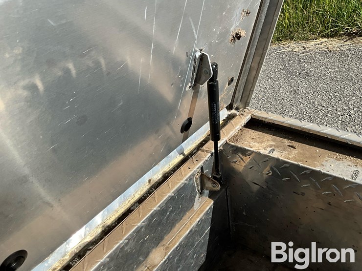 delta-champion-aluminum-pickup-toolbox-image-16
