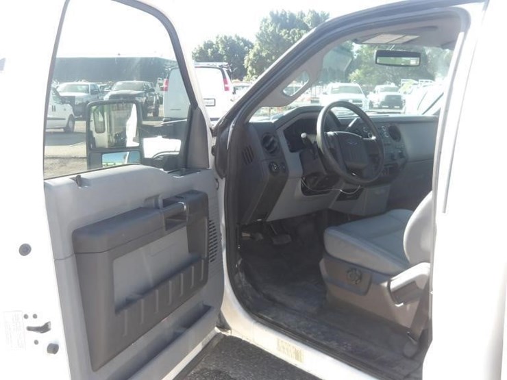 2016-ford-f250-image-12