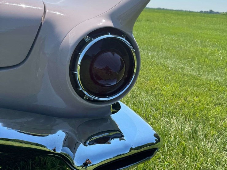 1957-ford-thunderbird-image-49