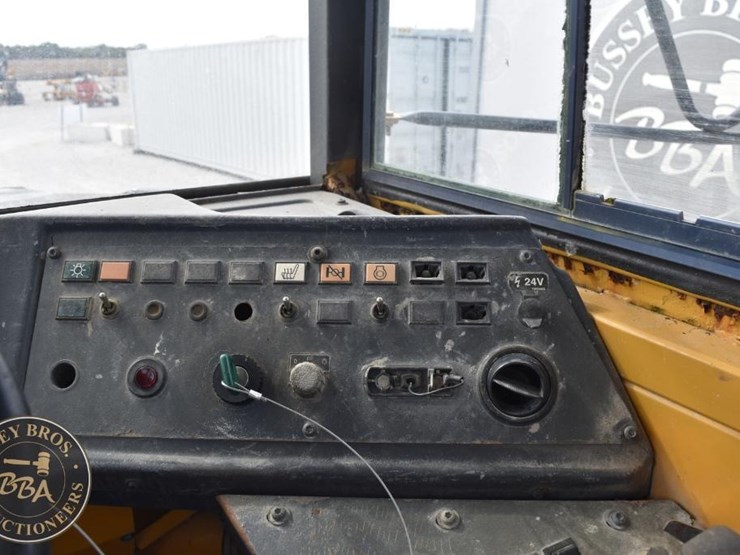 2001-volvo-a25c-image-47