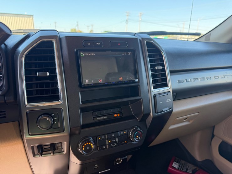 2018-ford-f550-image-25