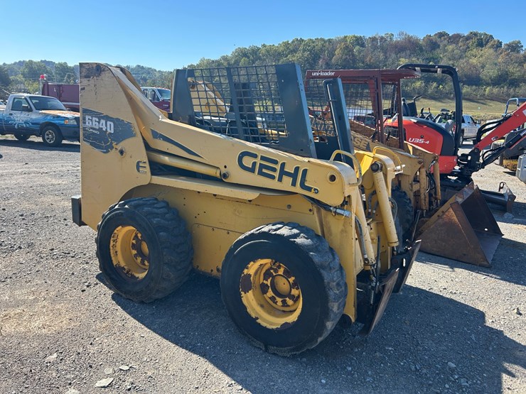 gehl-6640-image-2