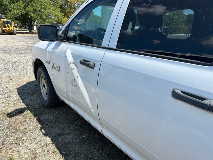 2014-dodge-1500-image-22