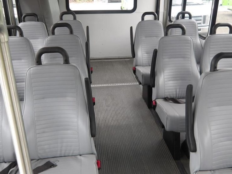 2016-ford-e450-image-24