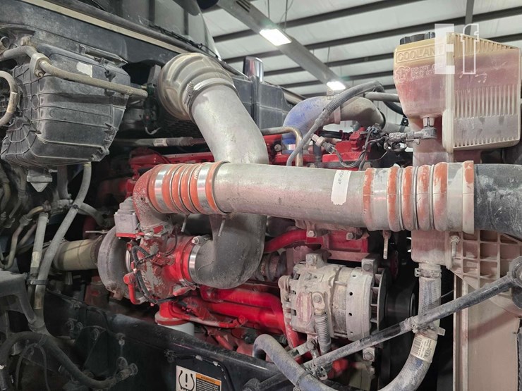 2019-peterbilt-579-image-28