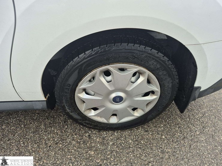 2014-ford-transit-connect-image-28