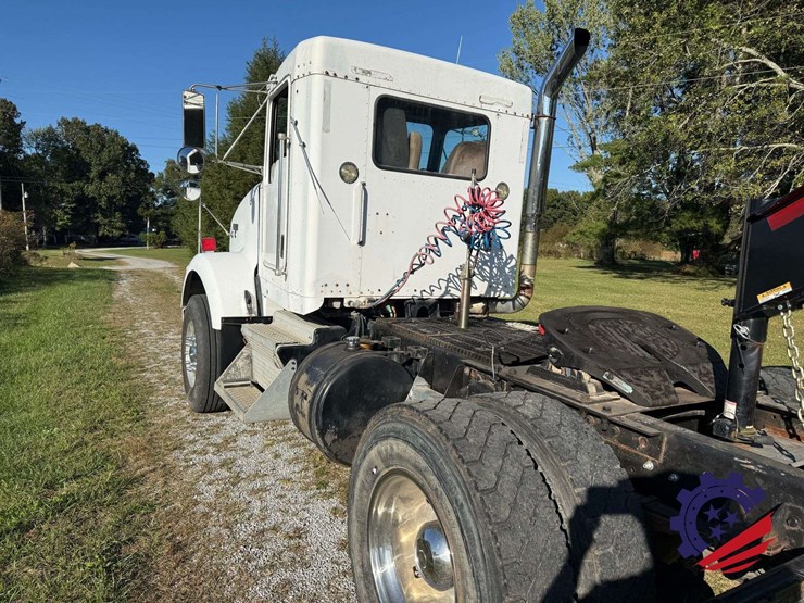 kenworth-t800-image-15