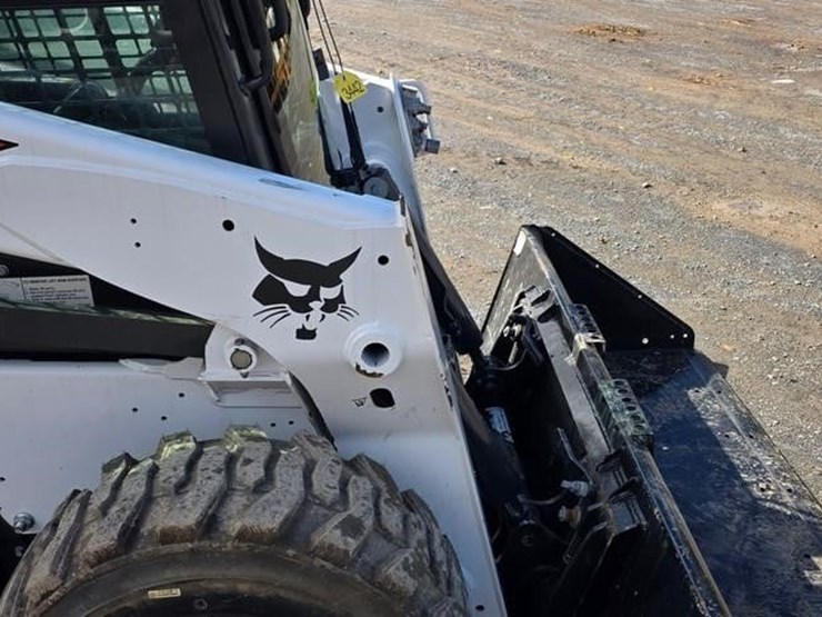 2023-bobcat-s740-image-9
