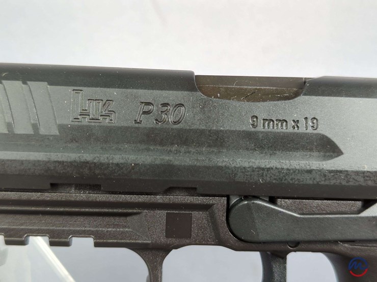 heckler-&-koch/-hki-p30-9mmx19-pistol-sn#-129-137647,-2-total-mags,-speed-loader,-backstraps,-manual,-in-original-hard-case-image-3