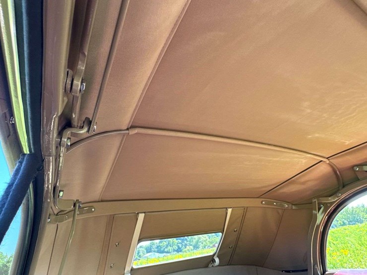 1947-ford-super-deluxe-sportsman-image-135