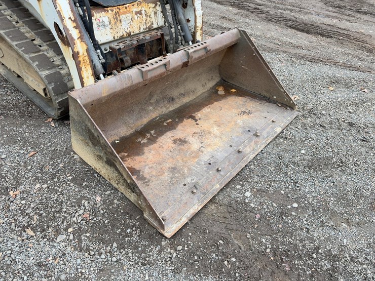 2020-bobcat-t450-image-8