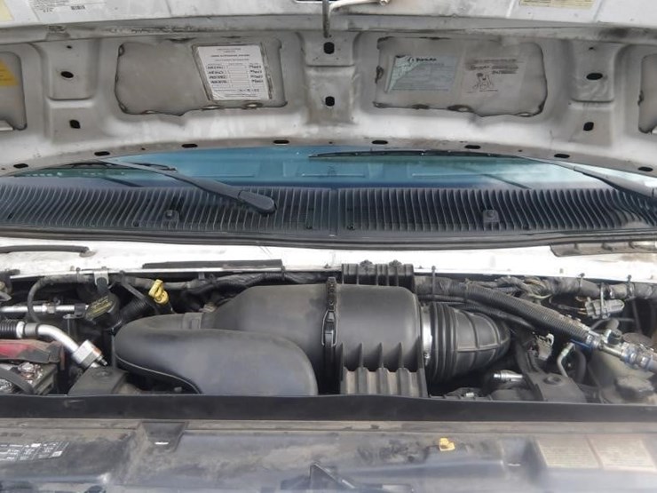 2017-ford-e450-image-10