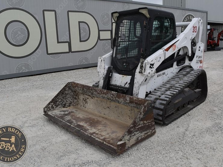 2019-bobcat-t770-image-1