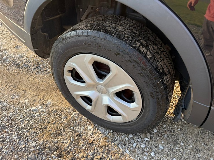 2018-ford-explorer-image-18