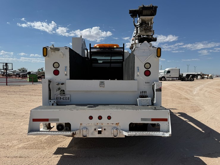 2010-international-durastar-4400-image-7