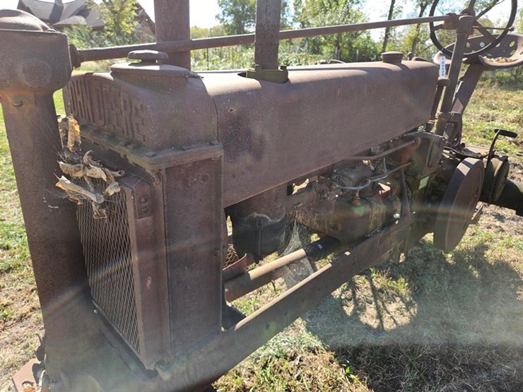 john-deere-model-b-image-11