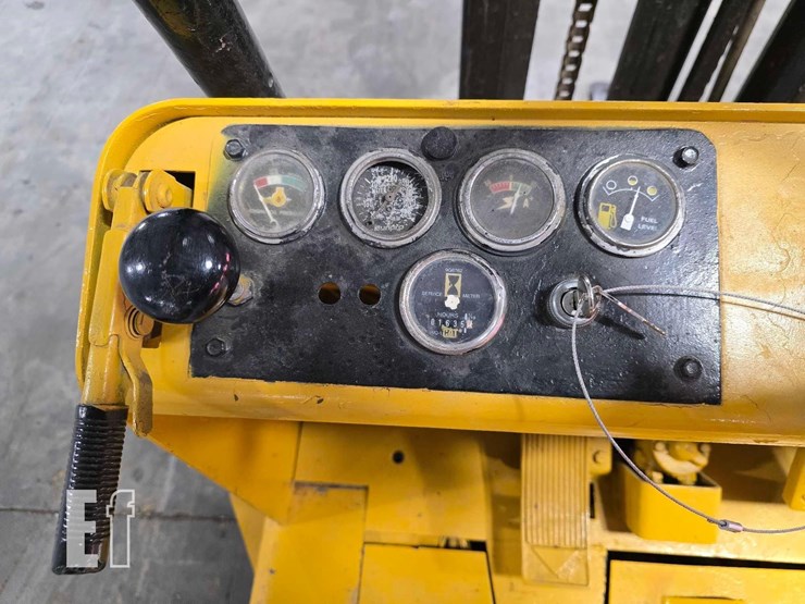 caterpillar-forklift-3681-image-16