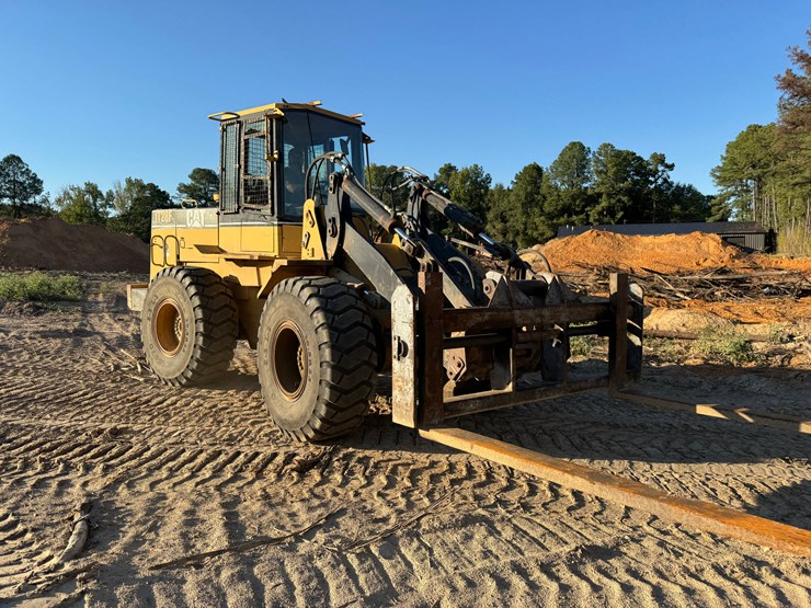 caterpillar-it28f-image-2