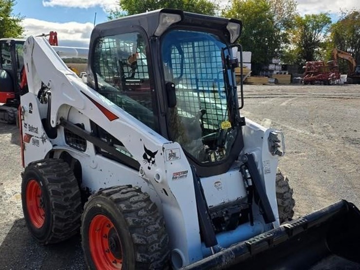 2023-bobcat-s740-image-7