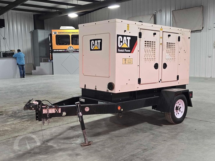 2020-caterpillar-xq35-image-1