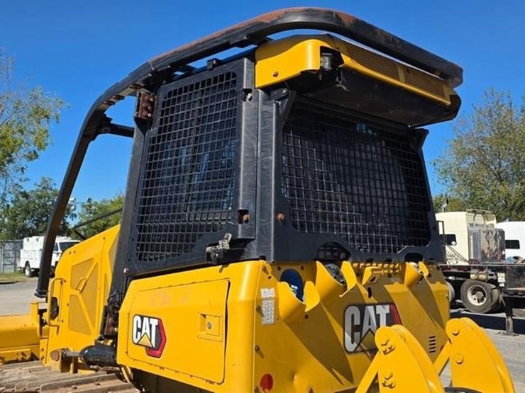2021-caterpillar-d3-image-25