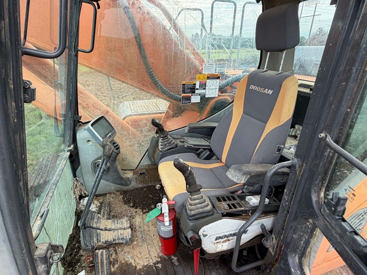 2013-doosan-dx350-lc-3-image-7