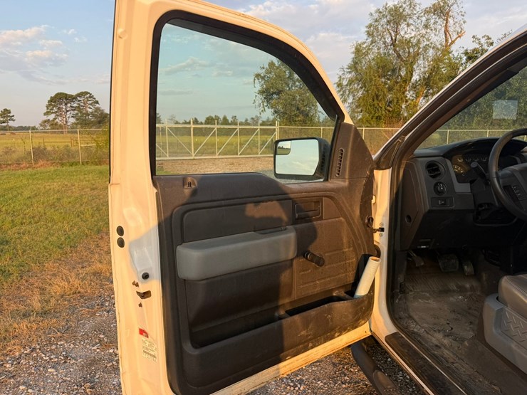 2014-ford-f150-xl-image-42