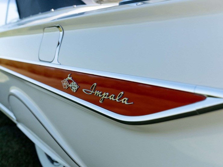 1961-chevrolet-impala-convertible-unrestored-original-image-23