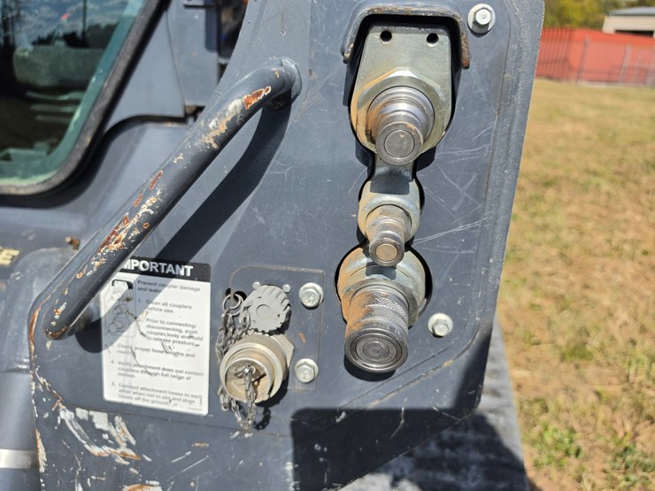deere-333g-image-72