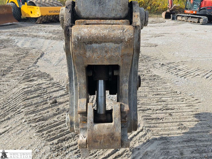 2010-john-deere-450-image-9