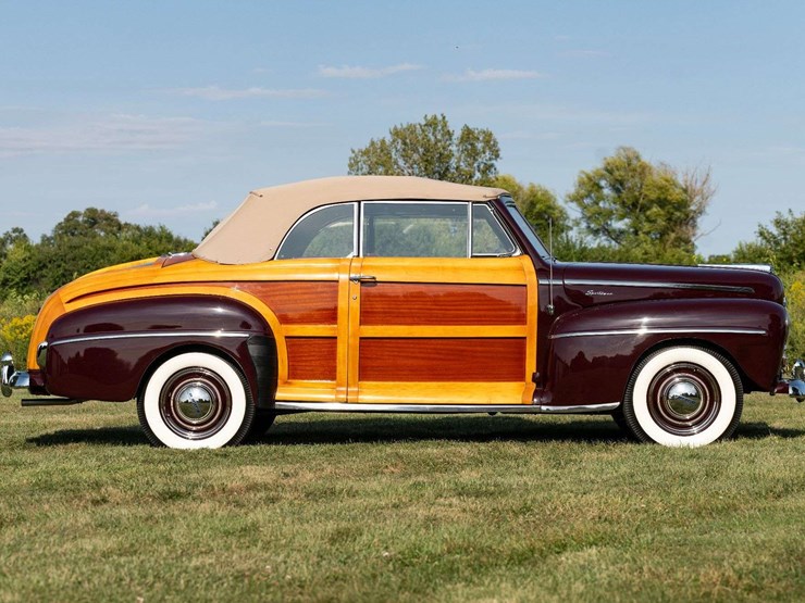 1947-ford-super-deluxe-sportsman-image-2