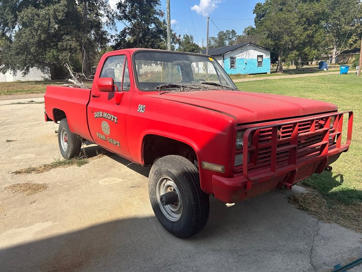 #10590-•-*inop-1985-chevrolet-d30-military-postal-unit-4x4-pickup-1gchd34jxff373404-inv#10590-image-2