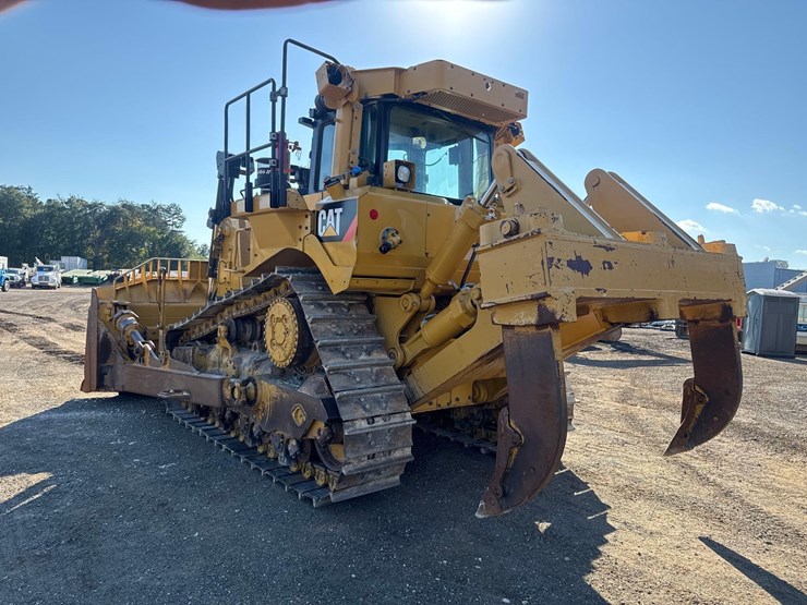 2019-caterpillar-d8t-image-6