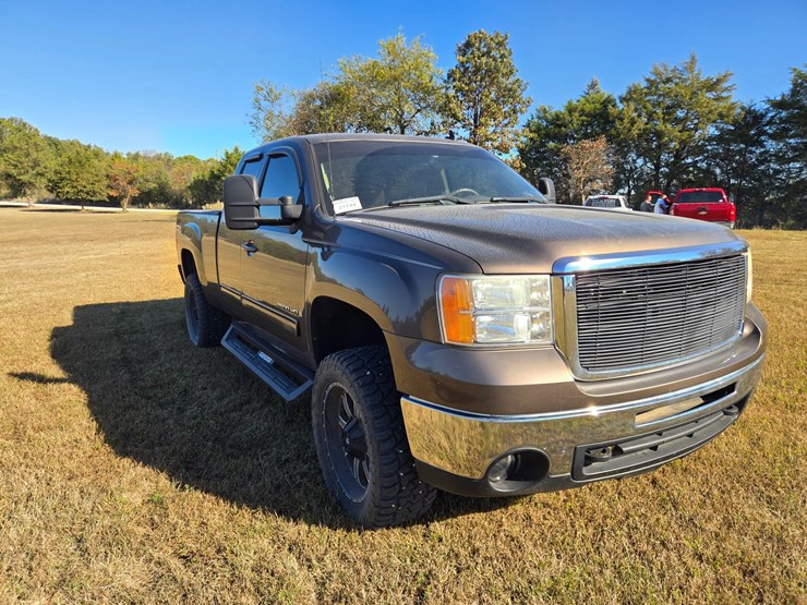 2008-gmc-sierra-2500hd-image-19