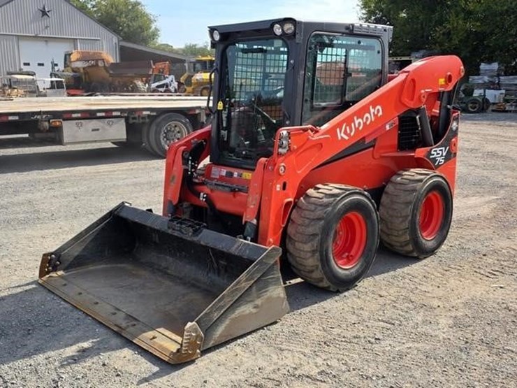 2025-kubota-ssv75-image-1