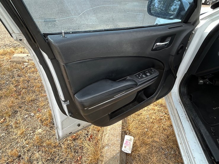 #10580-•-2011-dodge-charger-sedan-2b3cl1cg5bh575262-inv#10580-image-39