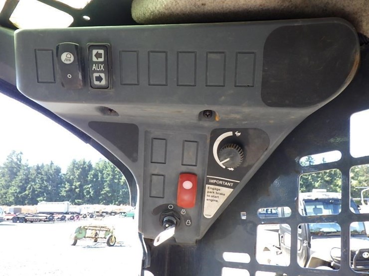 deere-318g-image-35