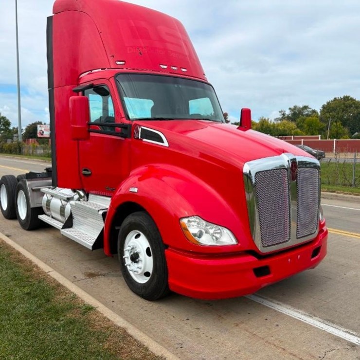 2015 KENWORTH T680