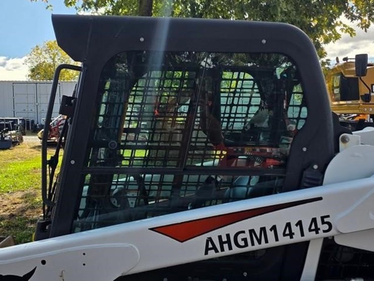 2018-bobcat-s550-image-28