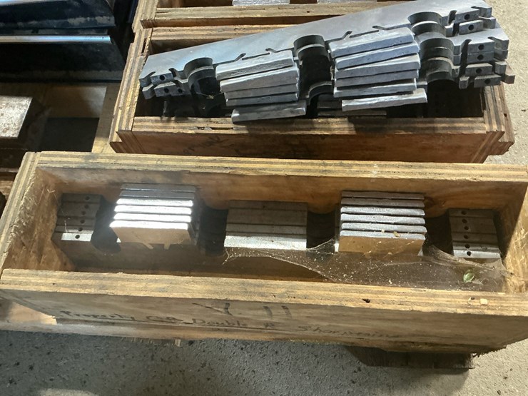 #170-•-industrial-machine-knives,-tooling-plates,-steel-fixture-block,-hand-tools,-and-more-image-7