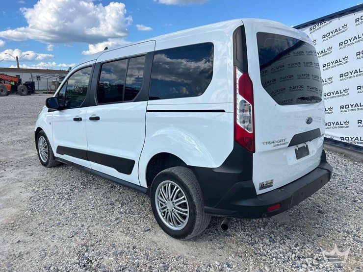 2020-ford-transit-connect-image-2