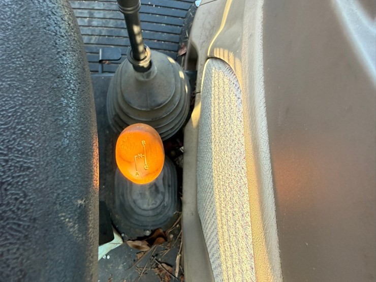 2019-john-deere-5090e-image-88