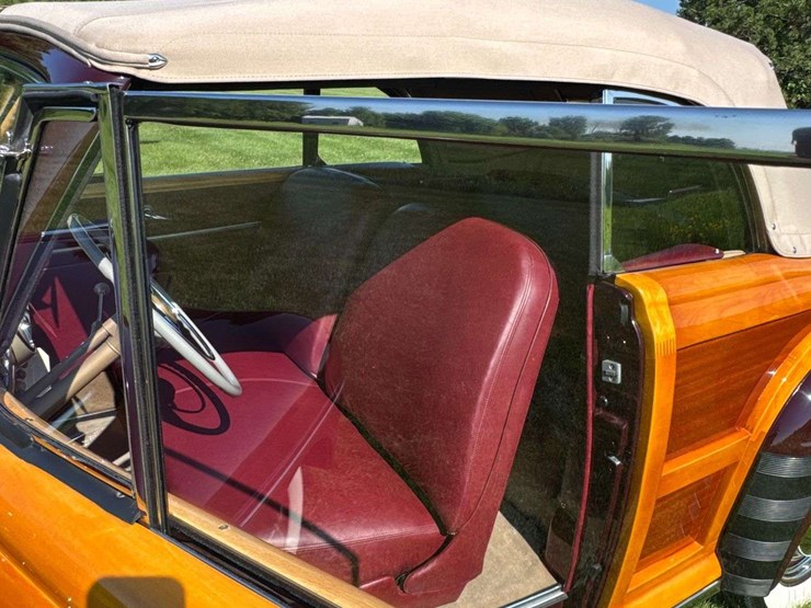 1947-ford-super-deluxe-sportsman-image-169