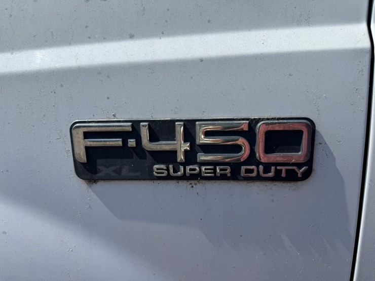 2004-ford-f450-image-30