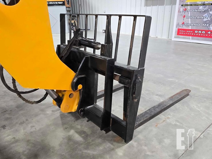 2015-jcb-507-42-image-11