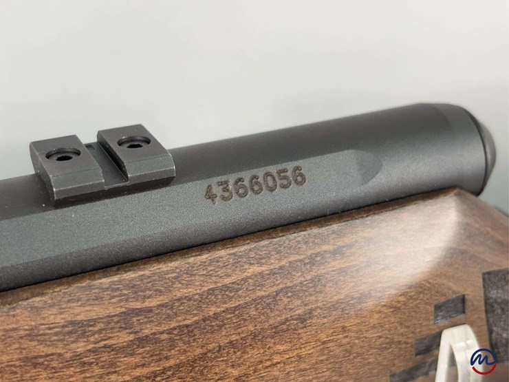 savage-arms-canada/-savage-arms-b22-.22-lr-bolt-action-rifle-sn#-4366056,-manual,-in-original-box-image-6