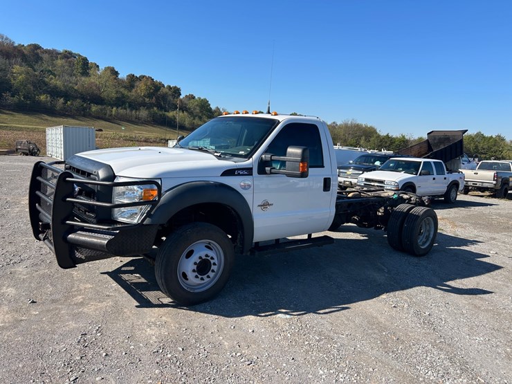 2012-ford-f550-image-2