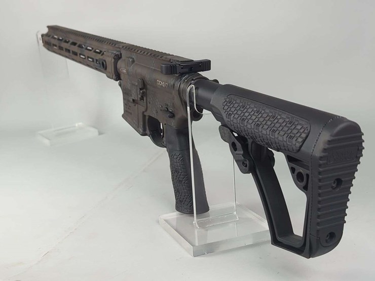 daniel-defense-ddm4-v7-5.56mm-rifle-sn#-ddm4536922,-adjustable-stock,-butt-plate-extender,-manual,-in-hard-case-image-7
